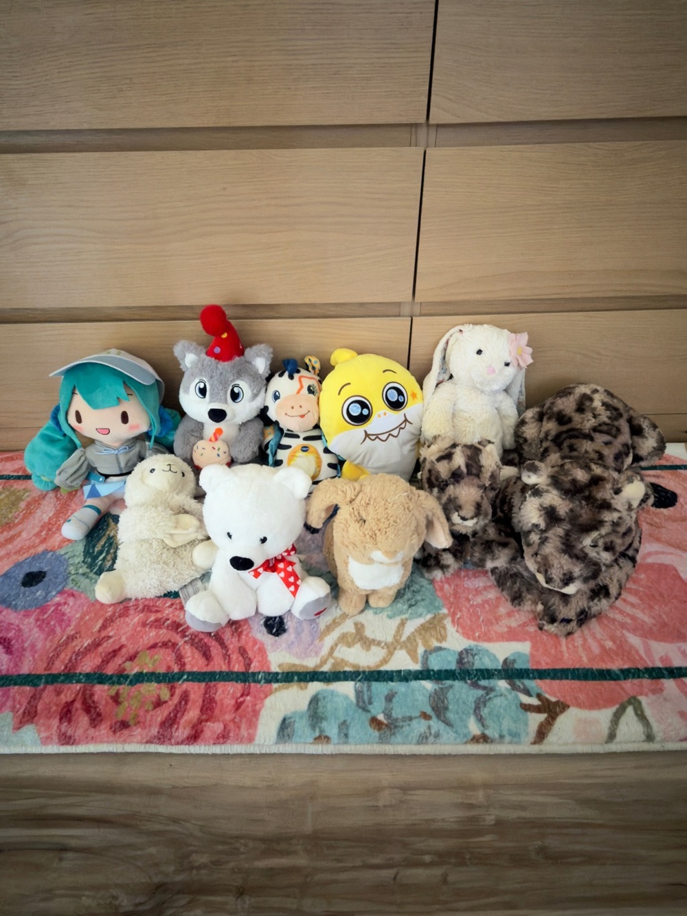 Lot of Plush Pet Bedding Toy Set - Multi-Color